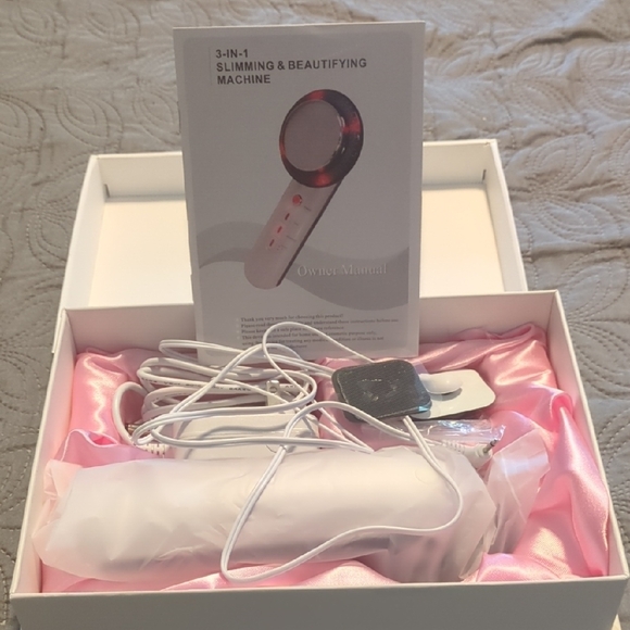 3-in-1 Slimming and Beautifying Machine - Picture 1 of 1